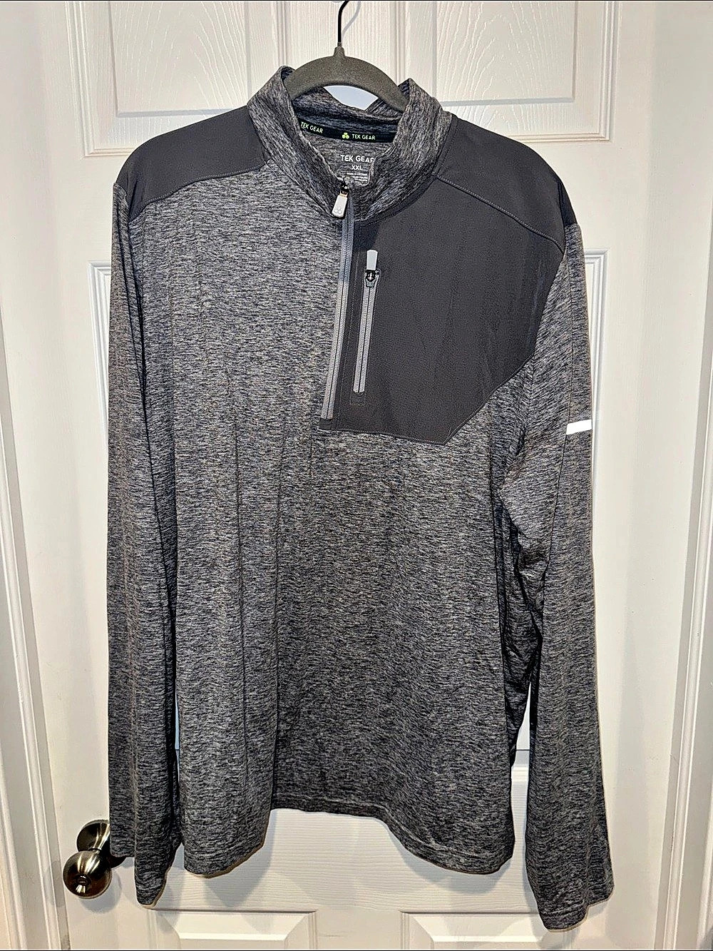 Tek Gear Quarter-Zip Pullover in Gray & Black Size XXL Like New